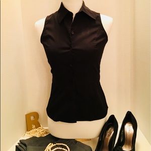 EXPRESS (Sz: 1/2) Black sleeveless button up top